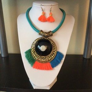 NWOT. Eclectic Modern Colorful Set.